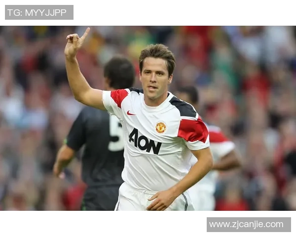 足球明星风采展示与个人成就简介全景解析