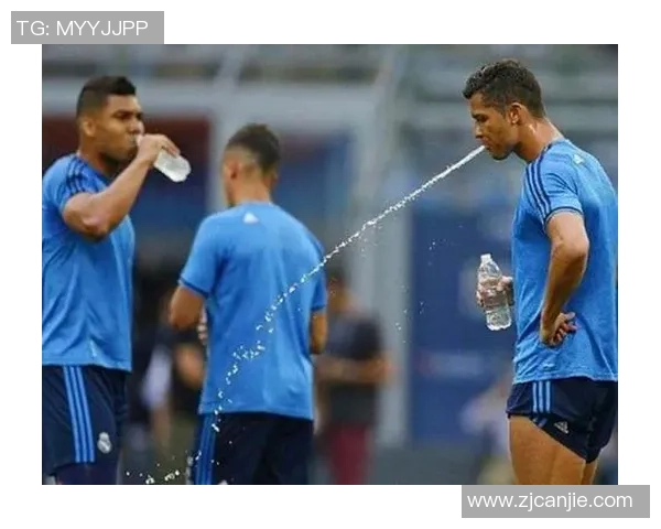 足球明星的饮料选择揭秘他们的健康与表现之道